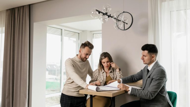 Investir dans l’immobilier locatif quand on manque de temps pour tout gérer